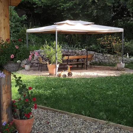 بيت للعطل Chaleureux&jardin Partage *